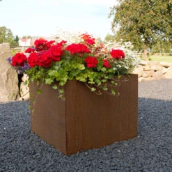 Kruka Corten Med Botten 60x60x55 Cm -Hot Sale Wexthuset Store utekruka corten rost 60x60x55 cm roda blommor 1